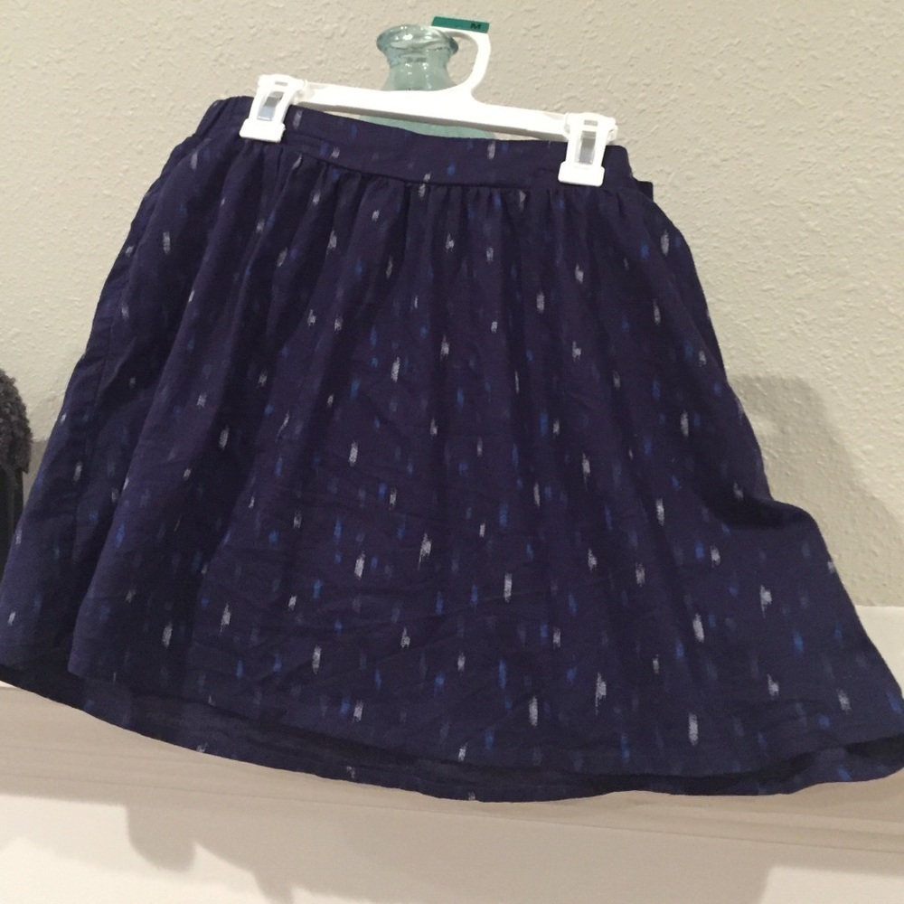 ⛱️Old Navy - Navy Ikat Print Skater Skirt - S